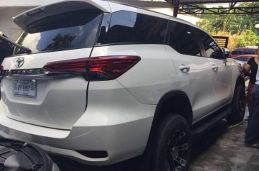 TOYOTA Fortuner 2017 24 G 4x2 Automatic Freedom White