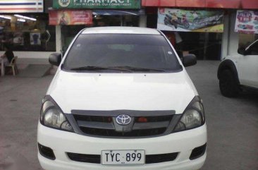 Toyota Innova J Diesel 2005 White For Sale 