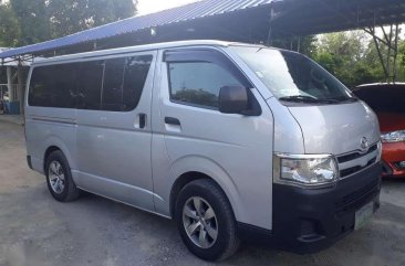 2011 Toyota Hiace Commuter Top of the Line For Sale 