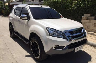 2015 Isuzu MU-X 2.5 Diesel Automatic Transmission 20 inch mags