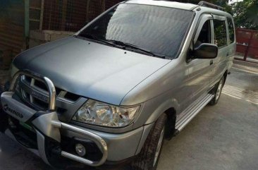 For sale ISUZU Crosswind xt model 2007 silver