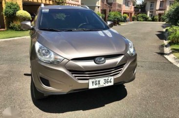 RUSH SALE Hyundai Tucson 2010 Not Fortuner Innova Crv Avanza