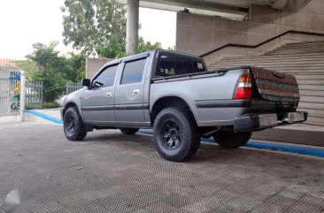 Isuzu Fuego 2000 4x4 FOR SALE 