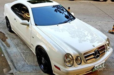 Mercedes Benz CLK Matic White For Sale 