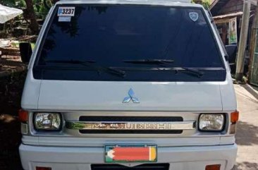 Mitsubishi FB L300 2011 White For Sale 