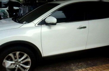 CX9 MAZDA (white) Car