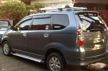 Cars and Sedan TOYOTA AVANZA 09 FOR SALE