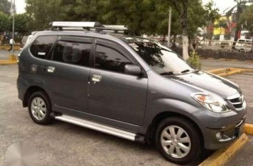 Cars and Sedan TOYOTA AVANZA 09 FOR SALE