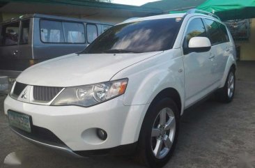 Mitsubishi Outlander Gls 4x4 2008 model FOR SALE