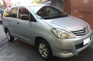 Well-maintained Toyota Innova 2010 for sale