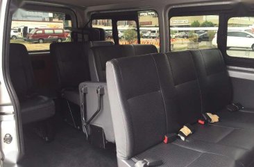 2017 TOYOTA HiAce Commuter 3.0 engine Manual Transmission