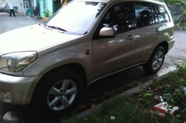 Rav4 Toyota 2004 FOR SALE