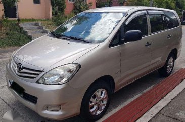 2010 Toyota Innova E