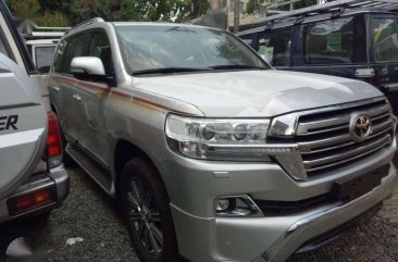 2018 Toyota Land Cruiser Platinum Edition Dubai