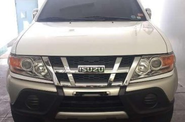 2010 Isuzu Crosswind XUV matic FOR SALE