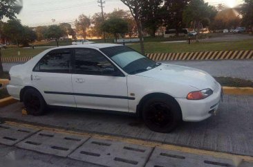 Selling my Honda Civic ESI 1995 Automatic Transmission. 