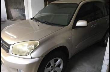 Toyota RAV4 2004 model 2005 acquired