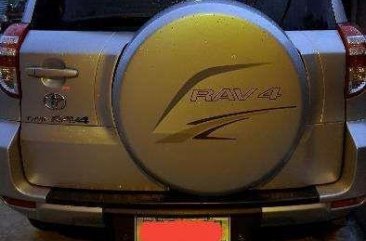 Toyota RAV4 2.4L AT 2011 FOR SALE 