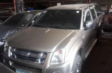 2013 Isuzu Dmax LS manual YLK 443