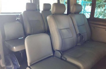 Nissan NV350 URVAN 2.5L 12 seater