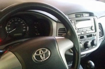 Toyota Innova 2.5 E 2014 for sale 