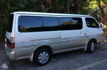 2001 Toyota Hiace Super Grandia