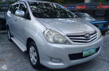 Well-kept Toyota Innova J 2012 for sale