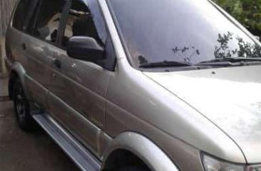 Well-kept Isuzu Crosswind XUVI 2003 for sale