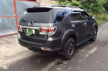 Toyota Fortuner v 4x2 AT 2014 model