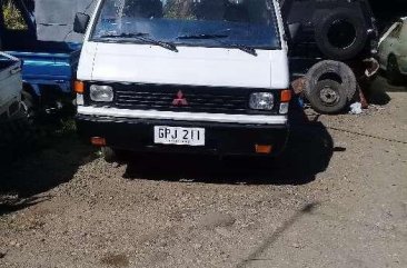 Good as new Mitsubishi L300 Pick up 2005 for sale