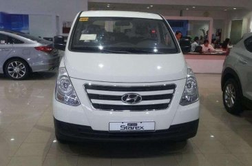 Hyundai Grand Starex Super Express P18K DP 15s MT 2017