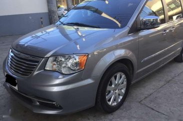2017 Chrysler Town and Country FOR SALE 