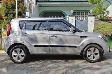 2012 Kia Soul LX 1.6 6 speed automatic gas