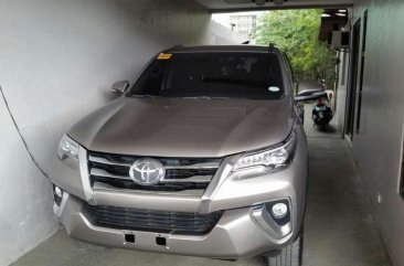 Good as new Toyota Fortuner V AT 2016 for sale