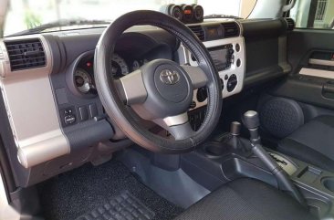 2015 Toyota FJ Cruiser 4x4 AT White For Sale 