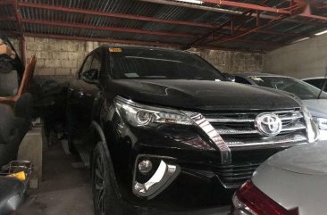 2016 Toyota Hilux 2400G Matic Black