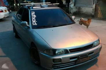 Mitsubishi lancer 93 glxi