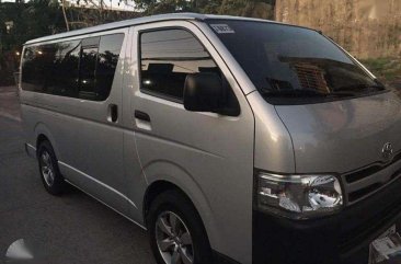 Toyota Hiace Commuter Van 2011 for sale 