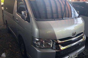 2014 Toyota Hiace 2.5 GL Grandia Manual Silver Model