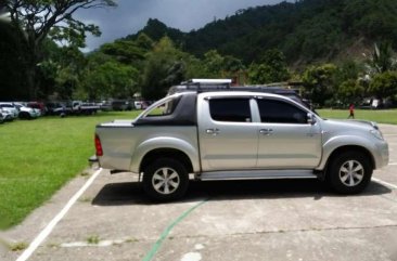 2009 TOYOTA Hilux G 4x2 Diesel FOR SALE