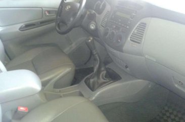 2011 Toyota Innova 2.0 J Manual Gas FOR SALE