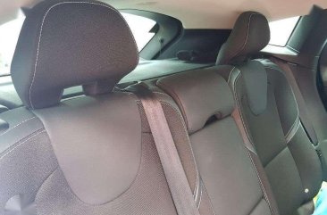 Volvo V40 T4 2016 with less than 5000 km mileage