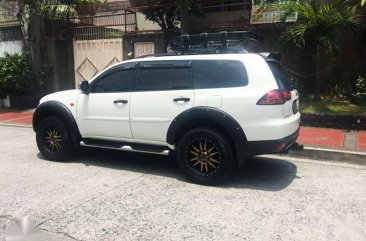 Mitsubishi Montero 2012 GTV fortuner MUX