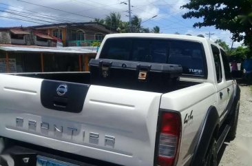 Nissan Frontier 2004 4x4 manual