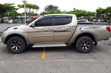 Mitsubishi Strada GLS 4x4 2010 model manual dual airbag fully loaded