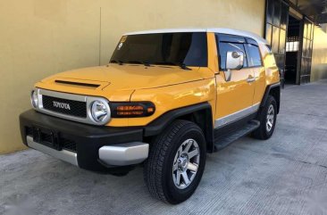 2017 Toyota Fj Cruiser 4.0 Matic Yellow For Sale 