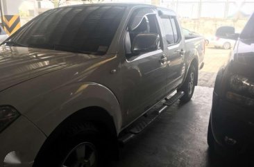 Nissan Navara LE 4x2 2013 White For Sale 