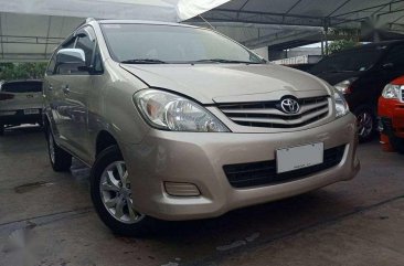 2010 Toyota Innova 2.0 E Gas MT for sale 