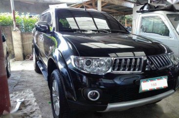 2011 Mitsubishi Montero glsv AT For sale 