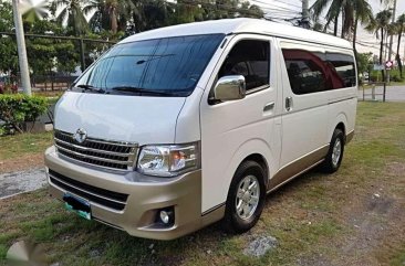 Good as new Toyota Hiace Super Grandia 2014 for sale